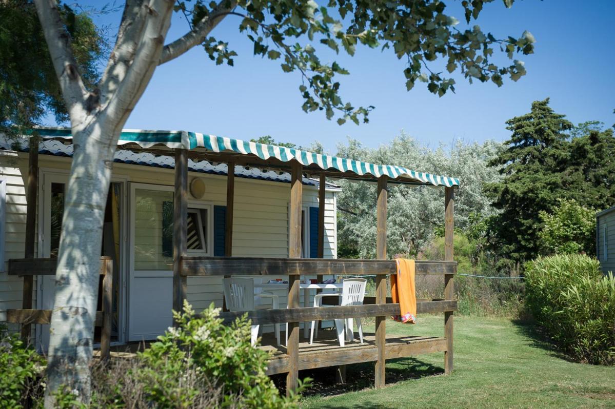 Camping Les Avignon - La Laune Вільнев-лез-Авіньйон Екстер'єр фото