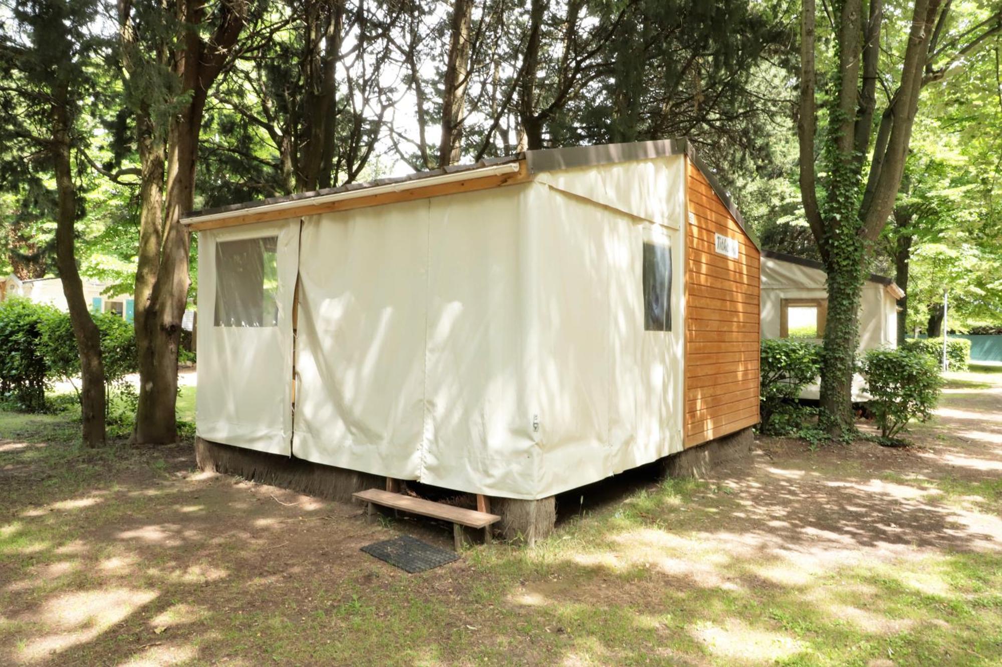 Camping Les Avignon - La Laune Вільнев-лез-Авіньйон Номер фото